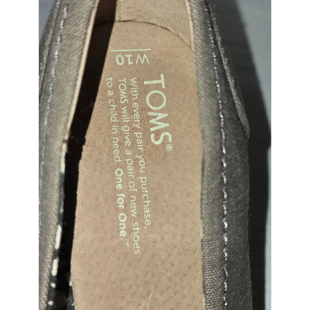 Women's TOMS Gray Wedge Sandals, Size‎ 10W